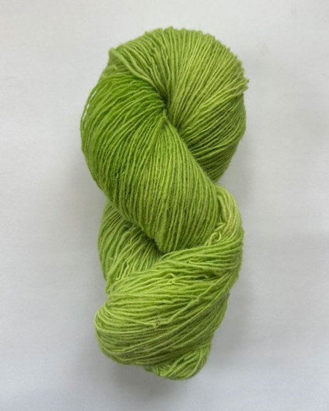 Hand-Dyed-Fingering-Kermit-002
