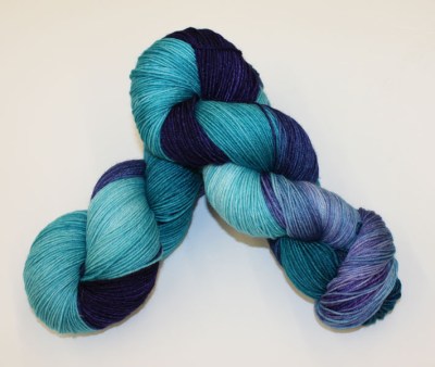Hand-Dyed-Fingering-Peacock-003