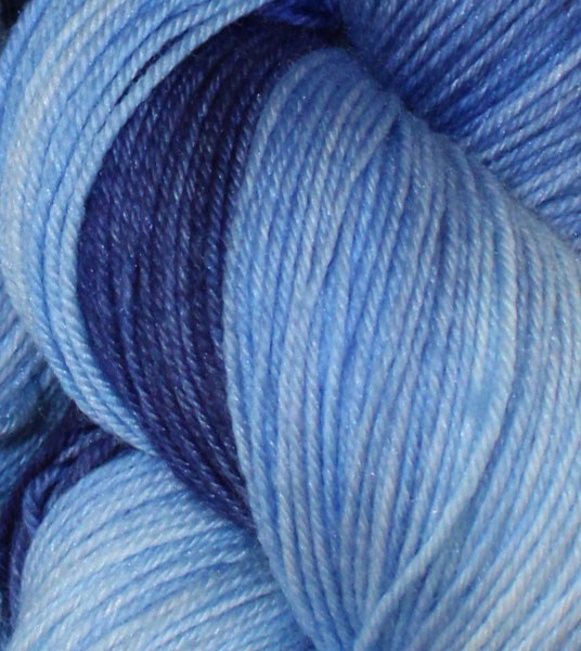Hand-Dyed-Fingering-Smooth-Sailing-001