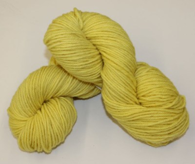 Hand-Dyed-Wool-Bulky-Lemon-Drop-003