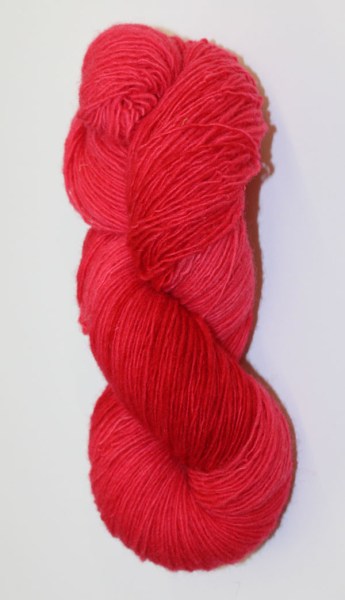 Hand-Dyed-Wool-Fingering-Cardinal-002