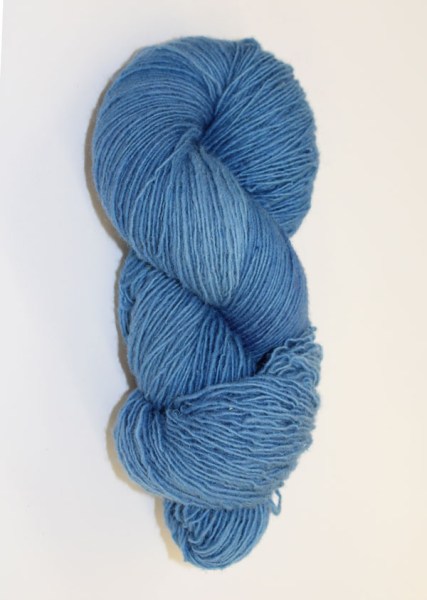 Hand-Dyed-Wool-Fingering-Clear-Water-002