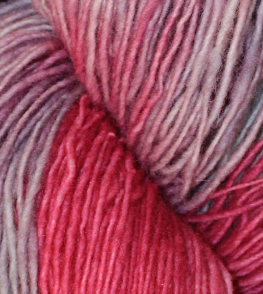 Hand-Dyed-Wool-Fingering-Rasperry-Storm-001