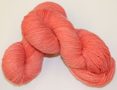 Hand-Dyed-Wool-Fingering-Tangerine-Twist-003