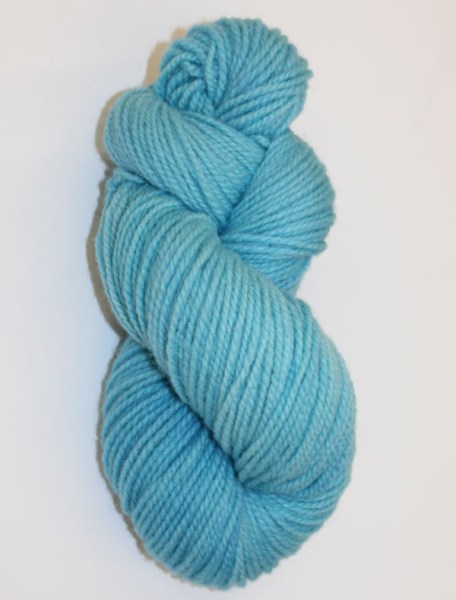 Hand-Dyed-Wool-Worsted-Blue-Bird-002